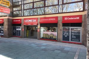 fachada tienda leonesa marbella
